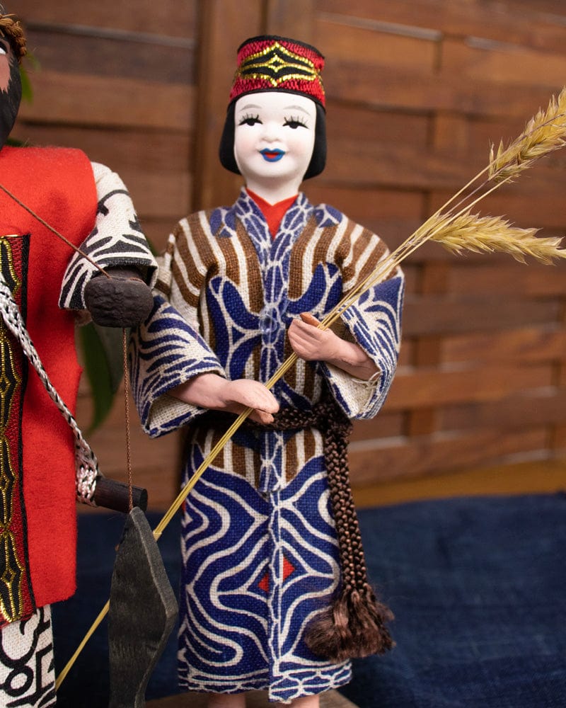Ainu Dolls, Man Holding Fish and Woman with Grain, 8" tall - Image 3