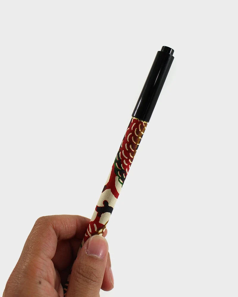 Shogado Calligraphy Brush Pen, Classic Series #12, Red Katazome Kiku - Image 4