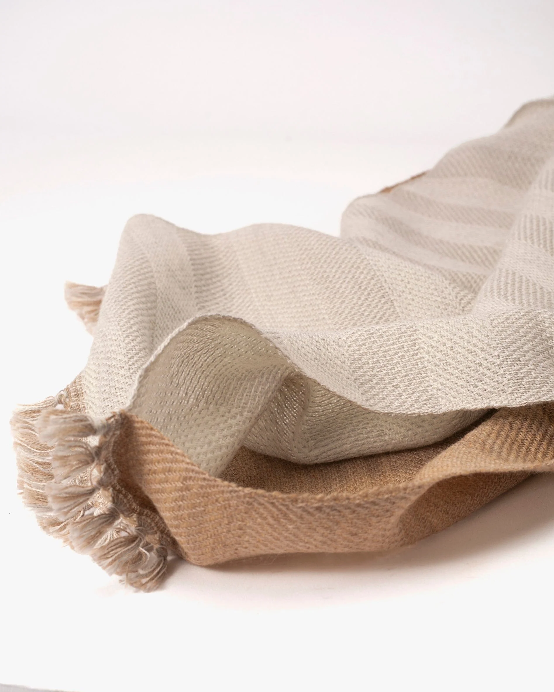 Kobo Oriza Shawl, Multifunctional, Wool, Light Brown and Cream - Image 5
