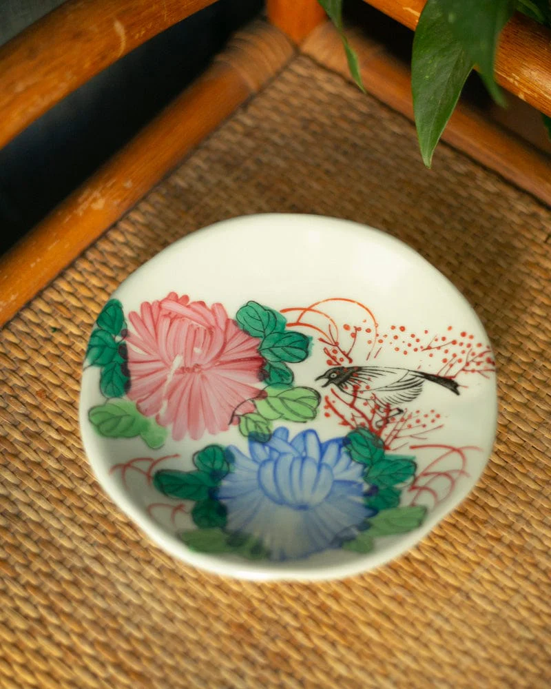Vintage Pottery, Plate, Flowers and Bird Ceramic (one remailing POS only due to damage) - Image 2