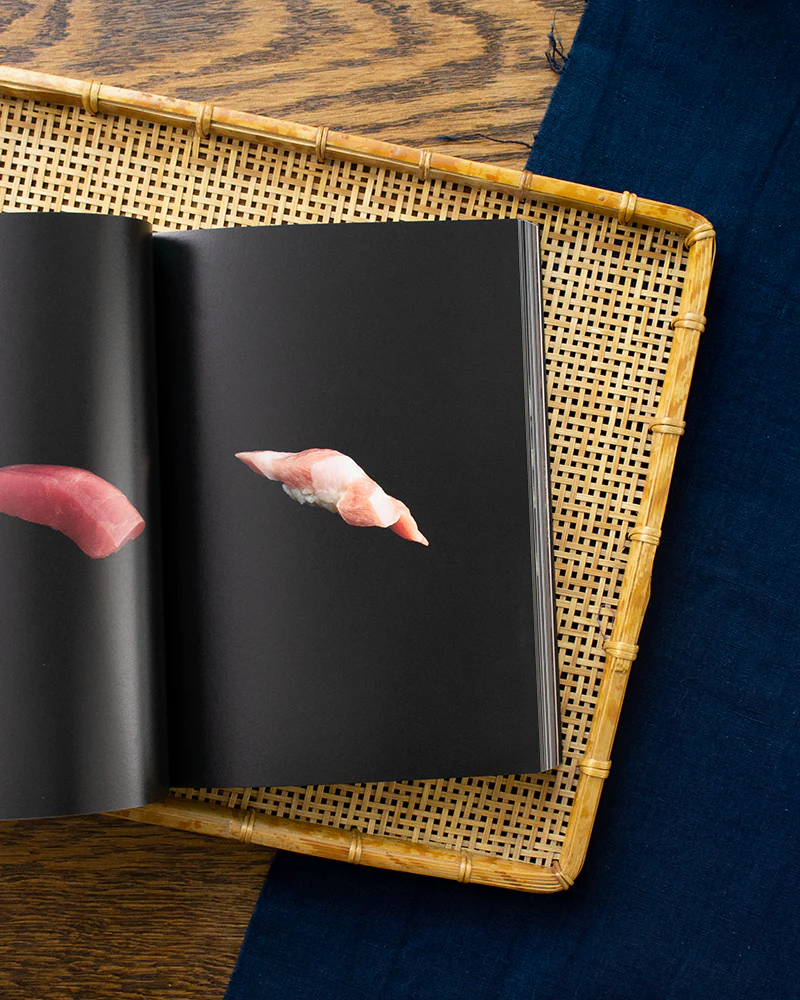 ENG/JPN: Sushi Secrets: A Japanese Master's Ultimate Guide by Seiichi Sakanishi - Image 3
