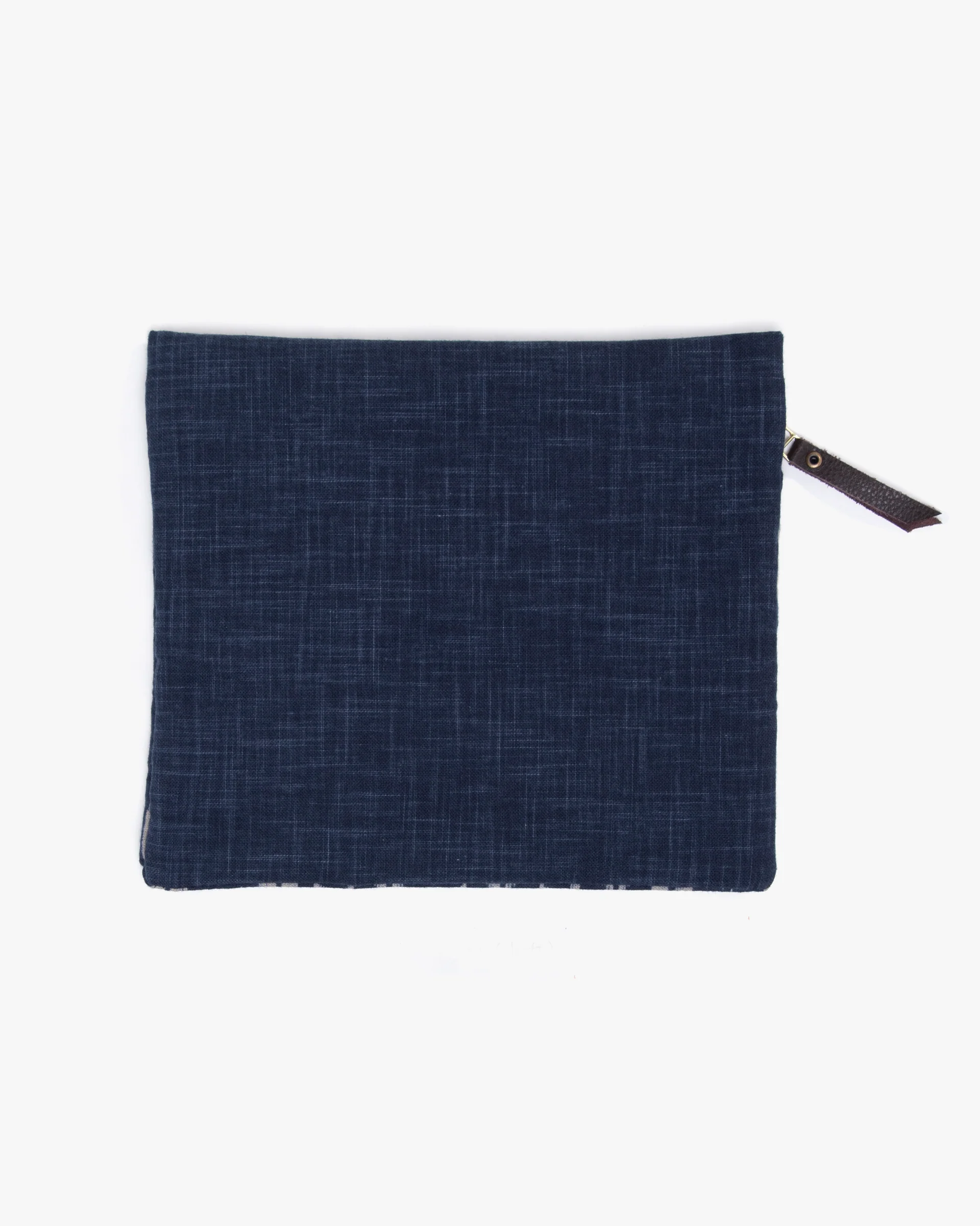 Kiriko Original Flat Medium Zipper Pouch, Two Tone Indigo Yagasuri - Image 3