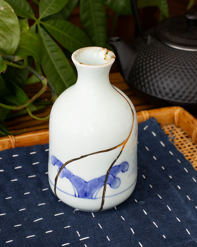 Gyokuyu, Sake Set, Imari Kinsen Kosome - Image 5