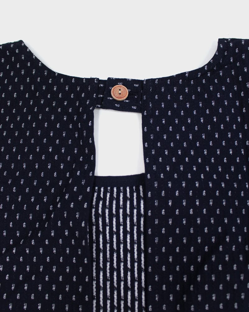 ToK Japanese Apron, Red Pockets, Indigo with White Dash - Image 6