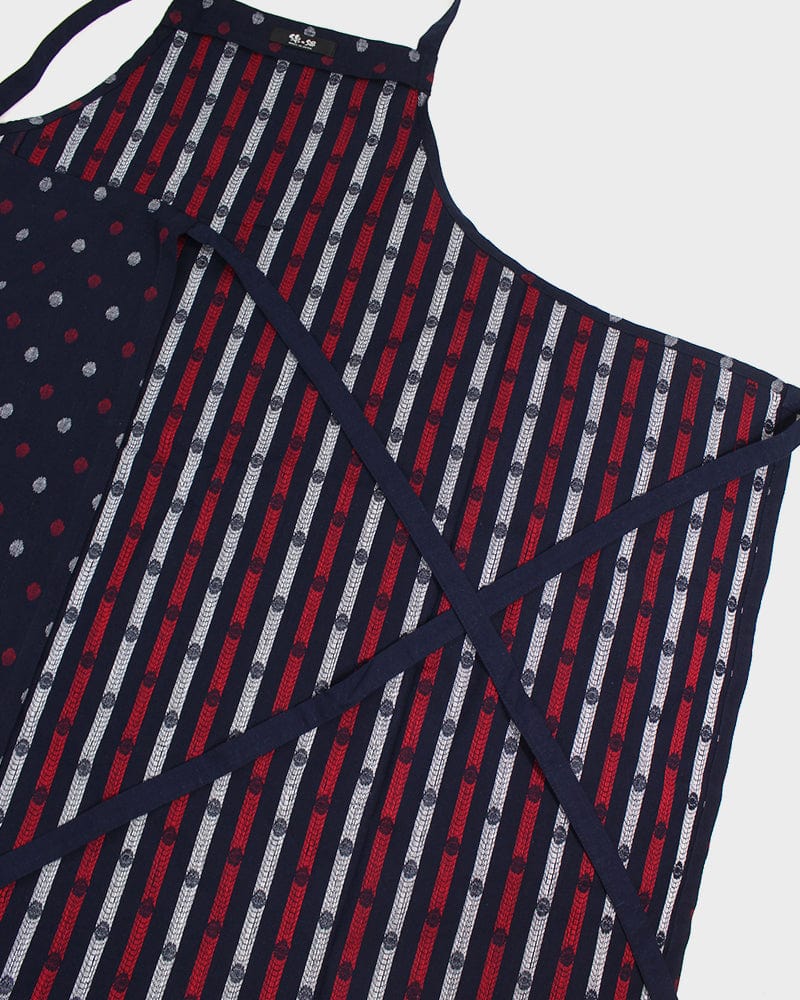 ToK Japanese Apron, Cafe Style, Indigo with Red And White Polka Dots - Image 4