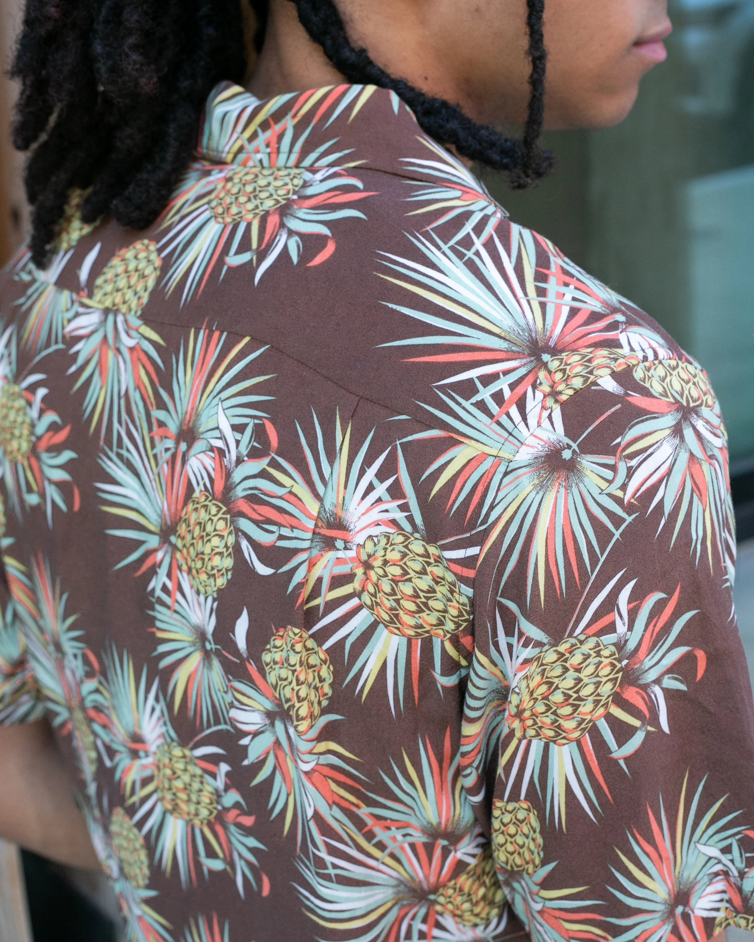 Japanese Repro, Short Sleeve Aloha Shirt, Kaluluwa Brand, Brown with Yellow and Green Pineapples - Image 4