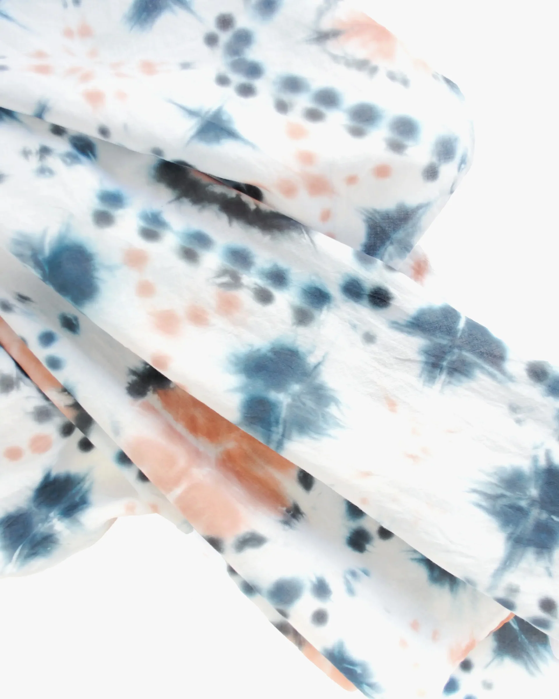 We Gather, Shibori Dyeing Kit, Kaleidoscope - Image 2