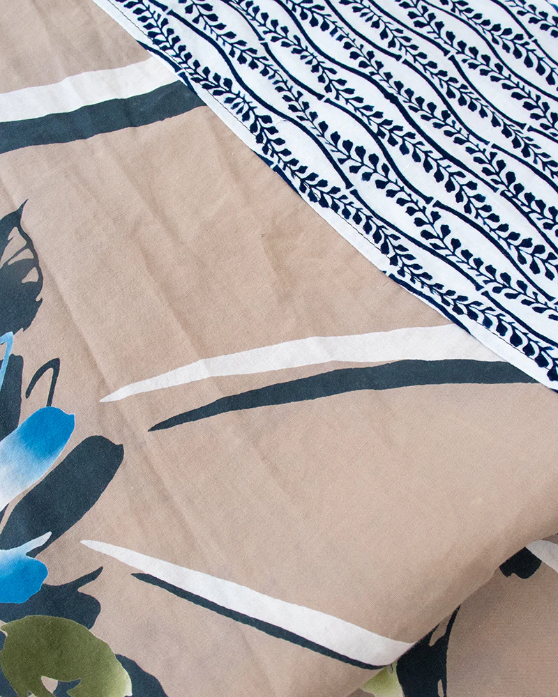 Kiriko Original Scarf, Split Yukata, Wide, Beige with Abstract Flowers - Image 6