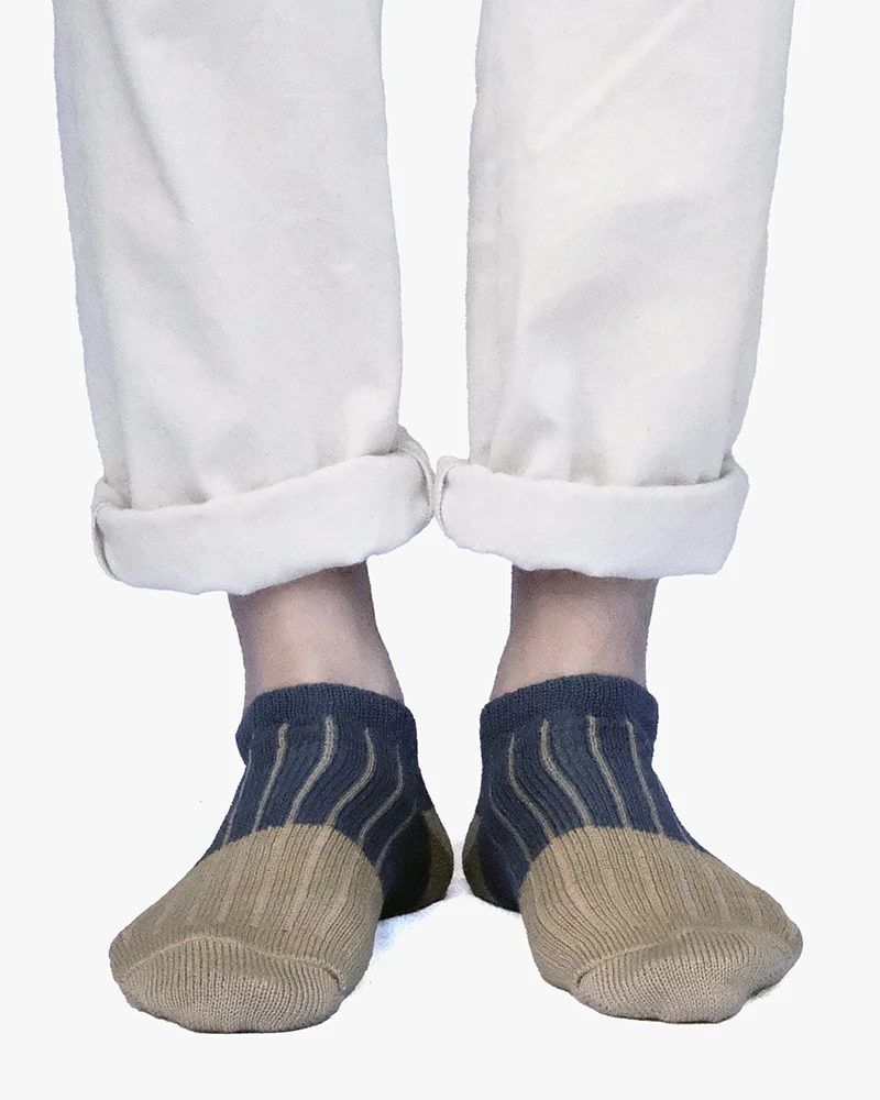 Knitwin, Ankle Socks, Linen and Cotton, Oslo Blue - Image 4