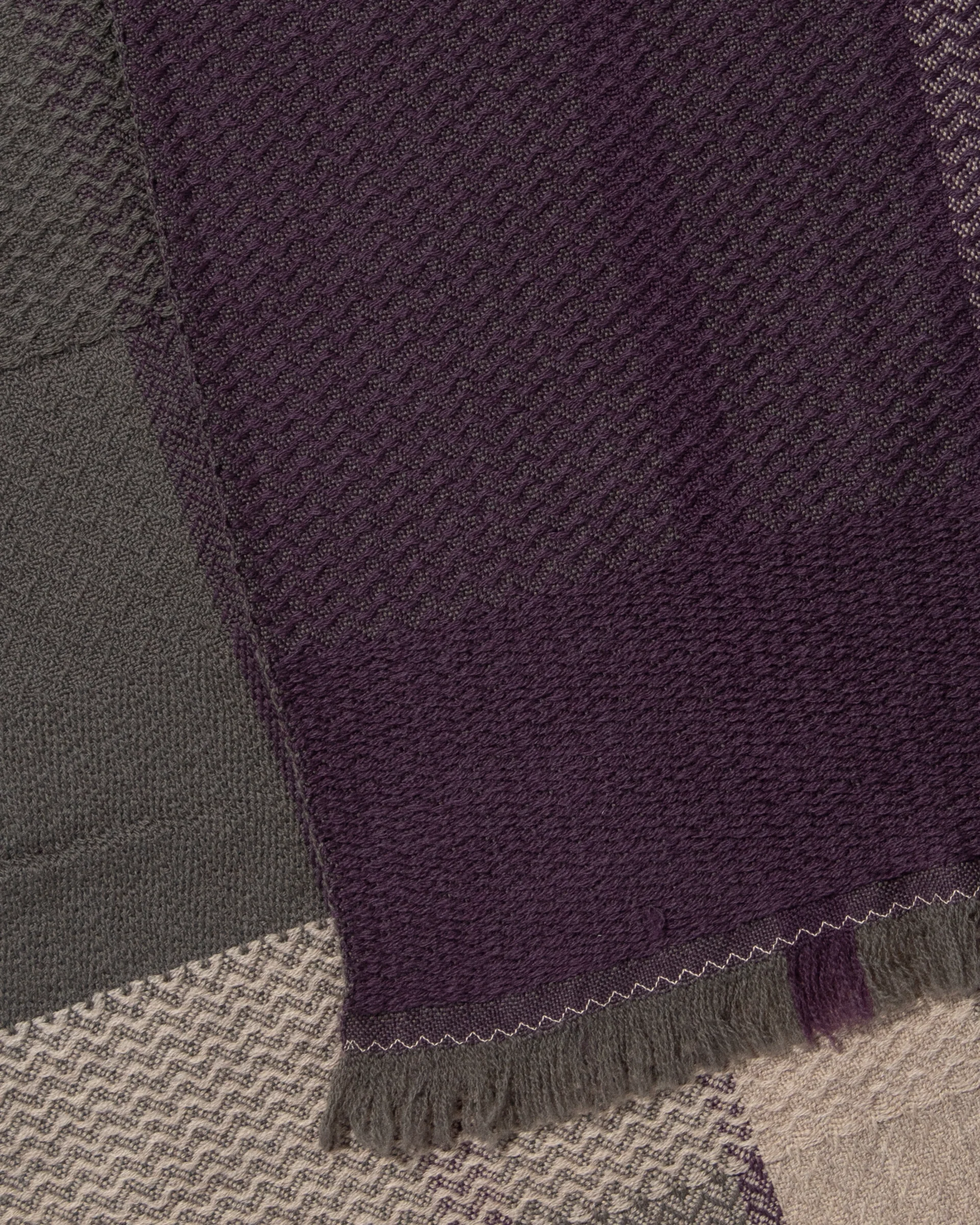 Kobo Oriza Muffler, Autumn Leaves, Purple and Gray - Image 4