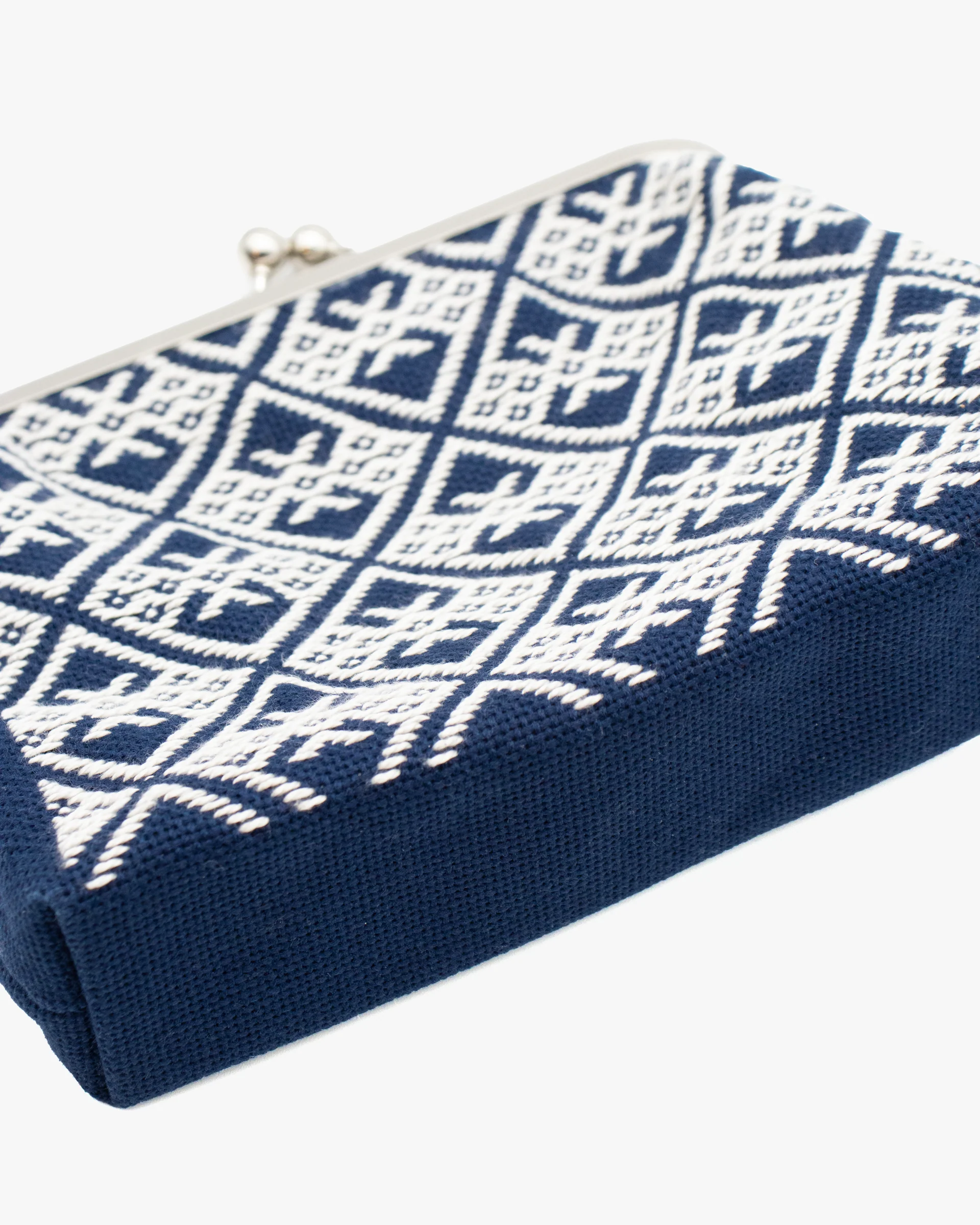 Kogin Sashiko Gamaguchi Pouch, Kind Offer, Navy with White - Image 9