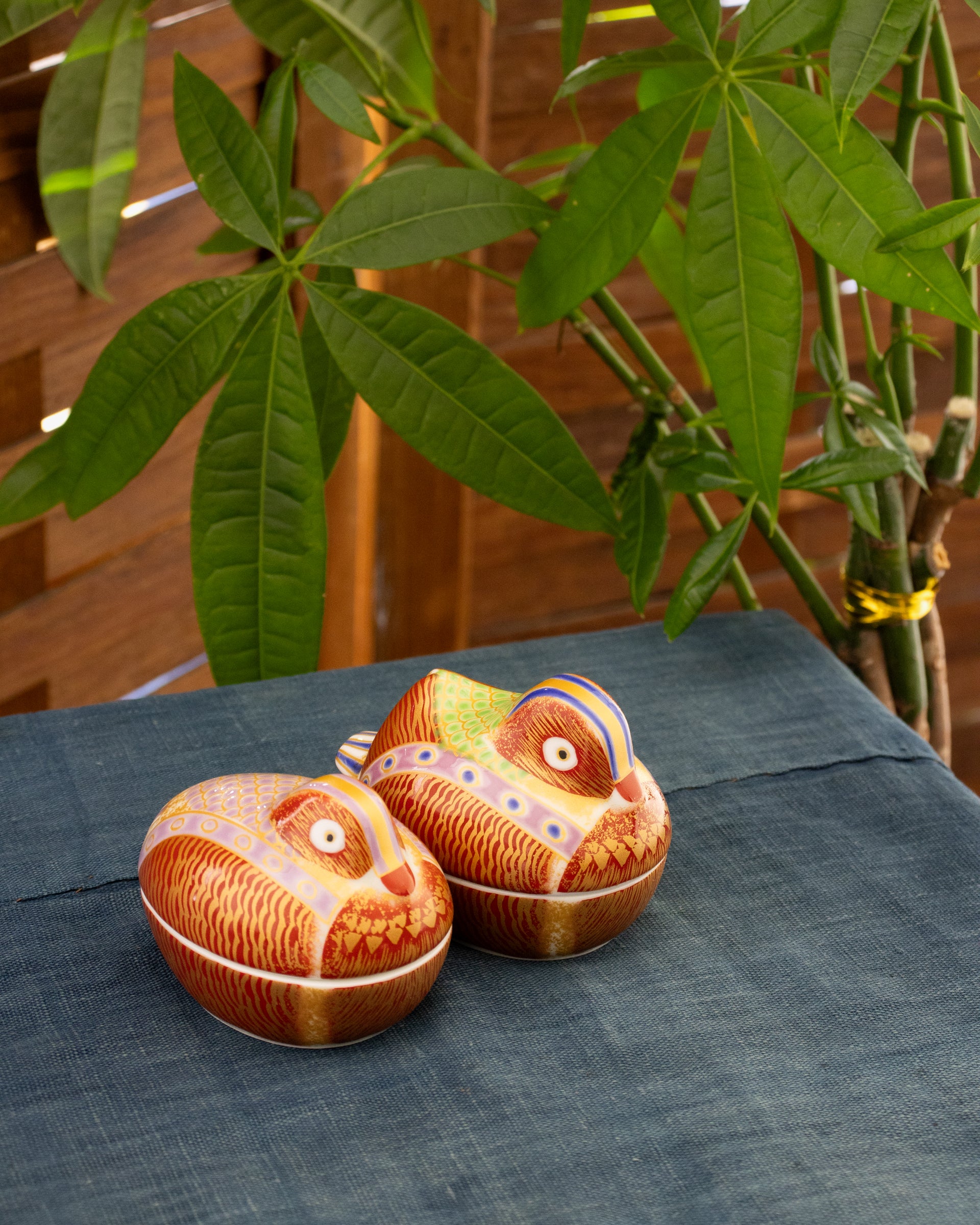 Kouraku Kiln Bowl with Lid, Oshidori, Male - Image 5