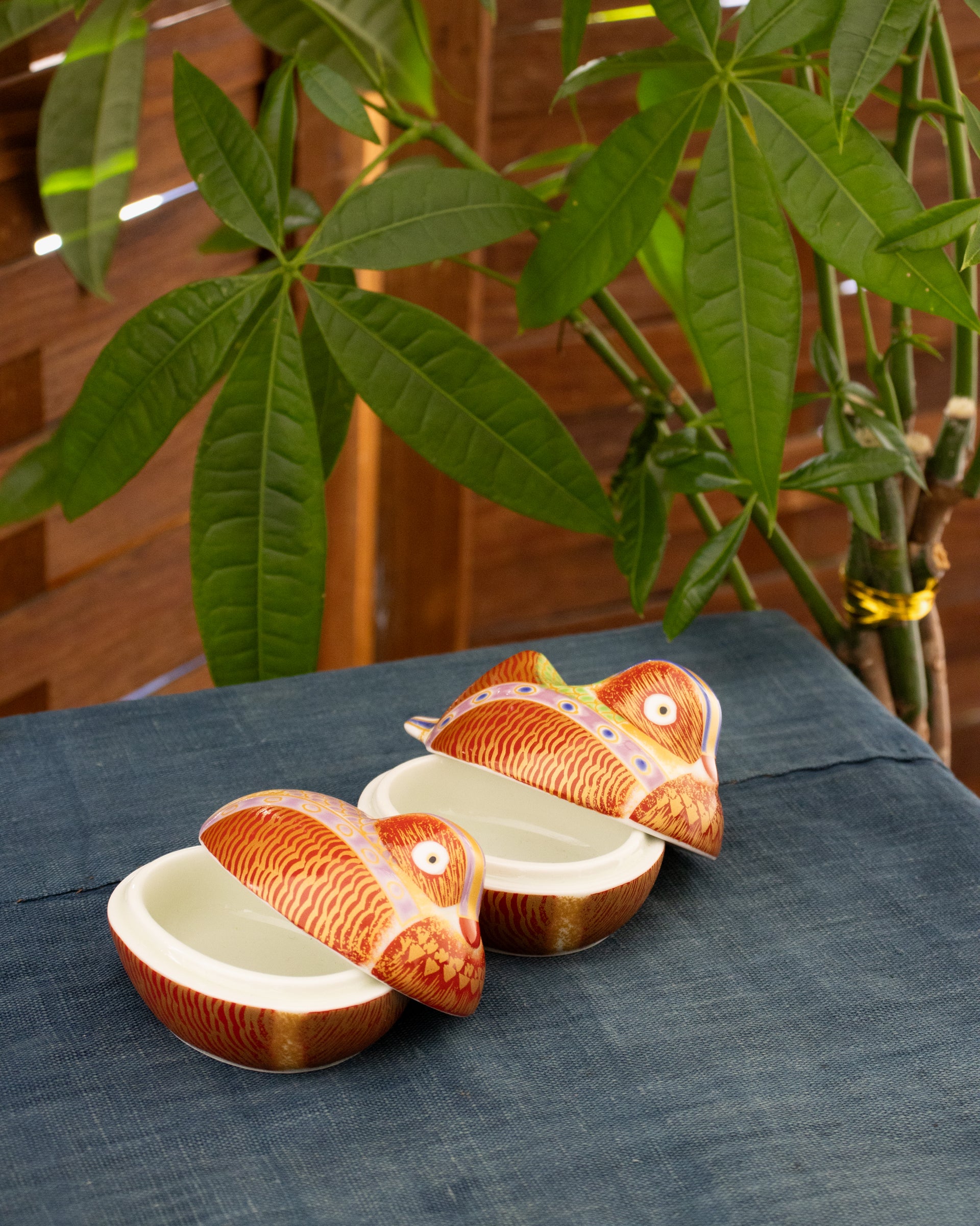 Kouraku Kiln Bowl with Lid, Oshidori, Male - Image 7