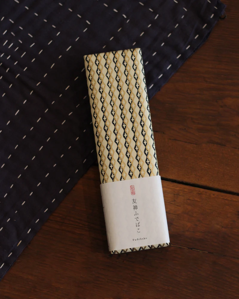 Shogado Pencil Box, Classic Series #18, Black and Gold Tachiwaku Cross