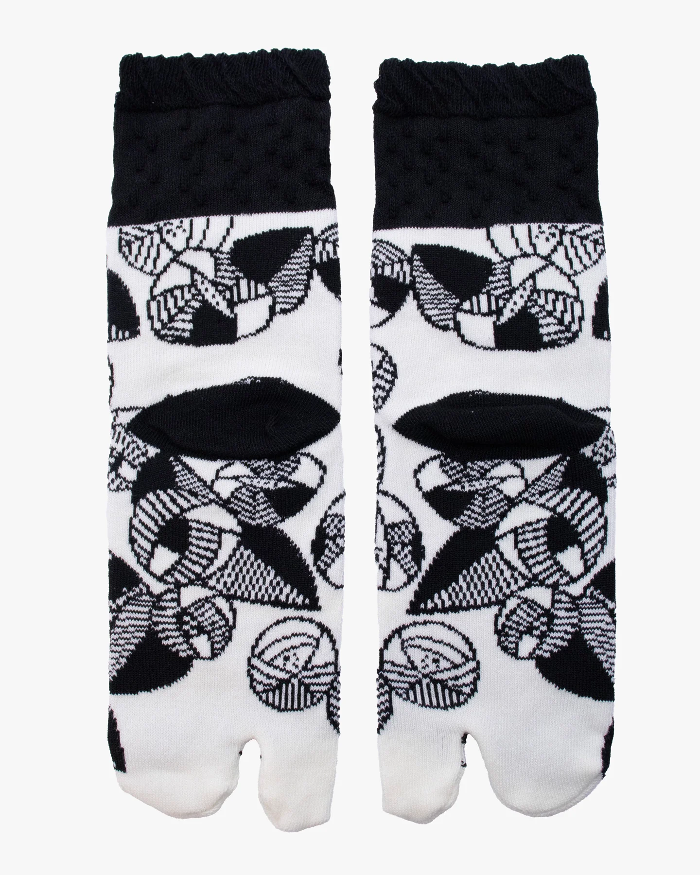 Kurochiku, Tabi Socks, Crew, White and Black Flowers (S/M) - Image 3