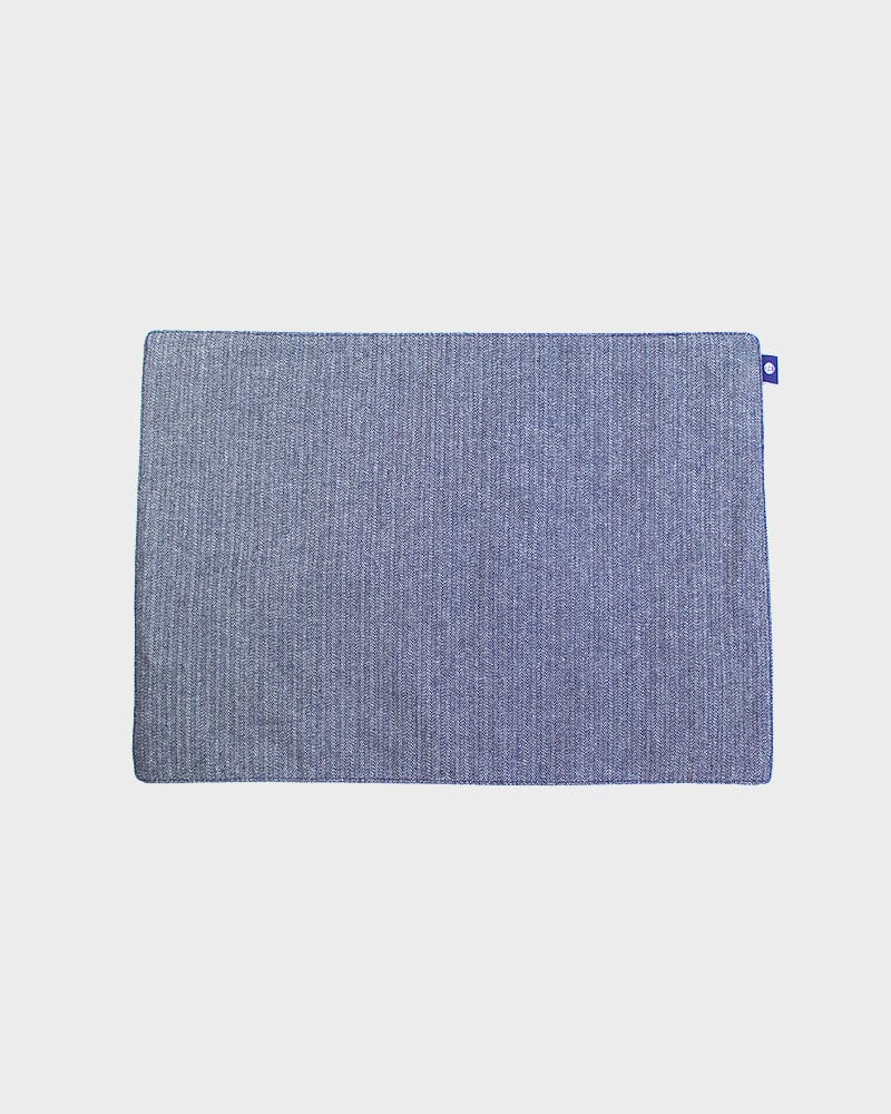Kiriko Original Table Mat, Kasuri-Ori Indigo with White and Blue Jyuji - Image 4
