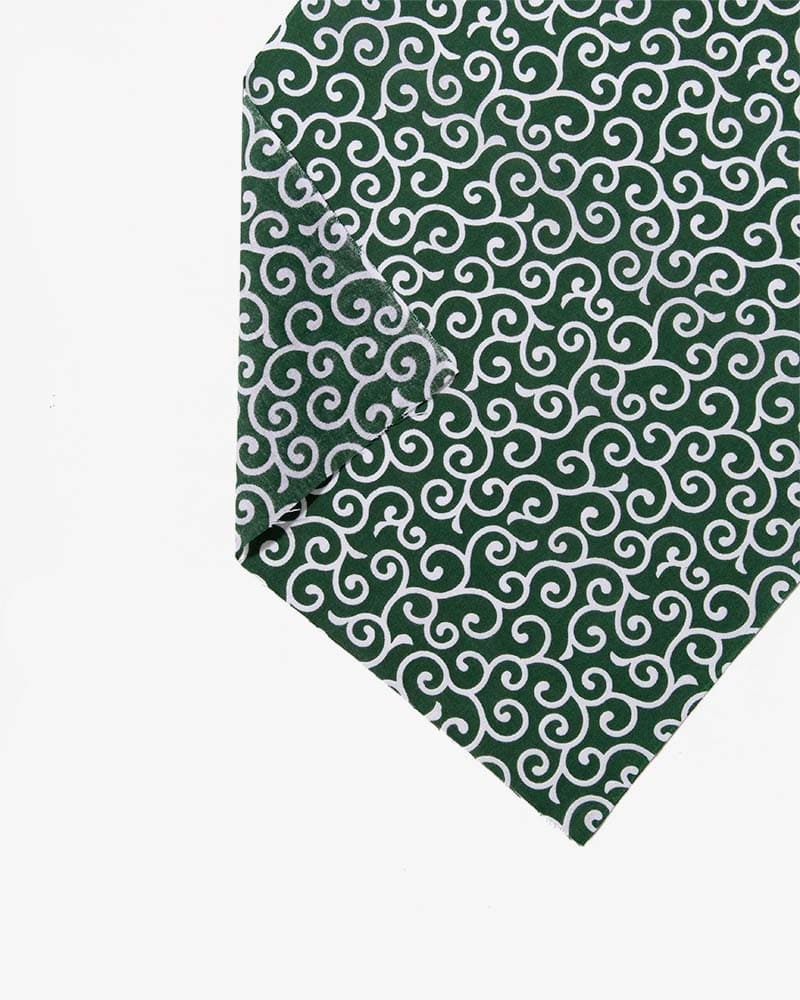 Tenugui, Classic, Komon, Green & White Karakusa - Image 5