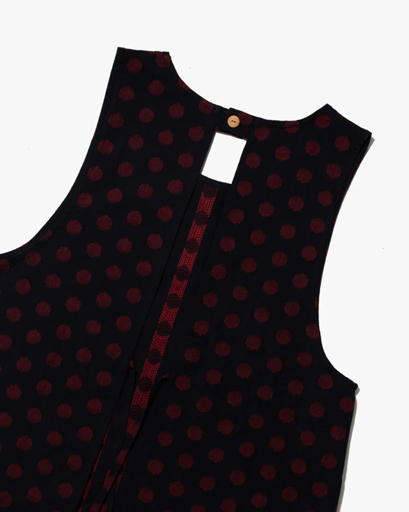 ToK Japanese Apron, Pockets, Dark Indigo with Large Red Polka Dots - Image 4