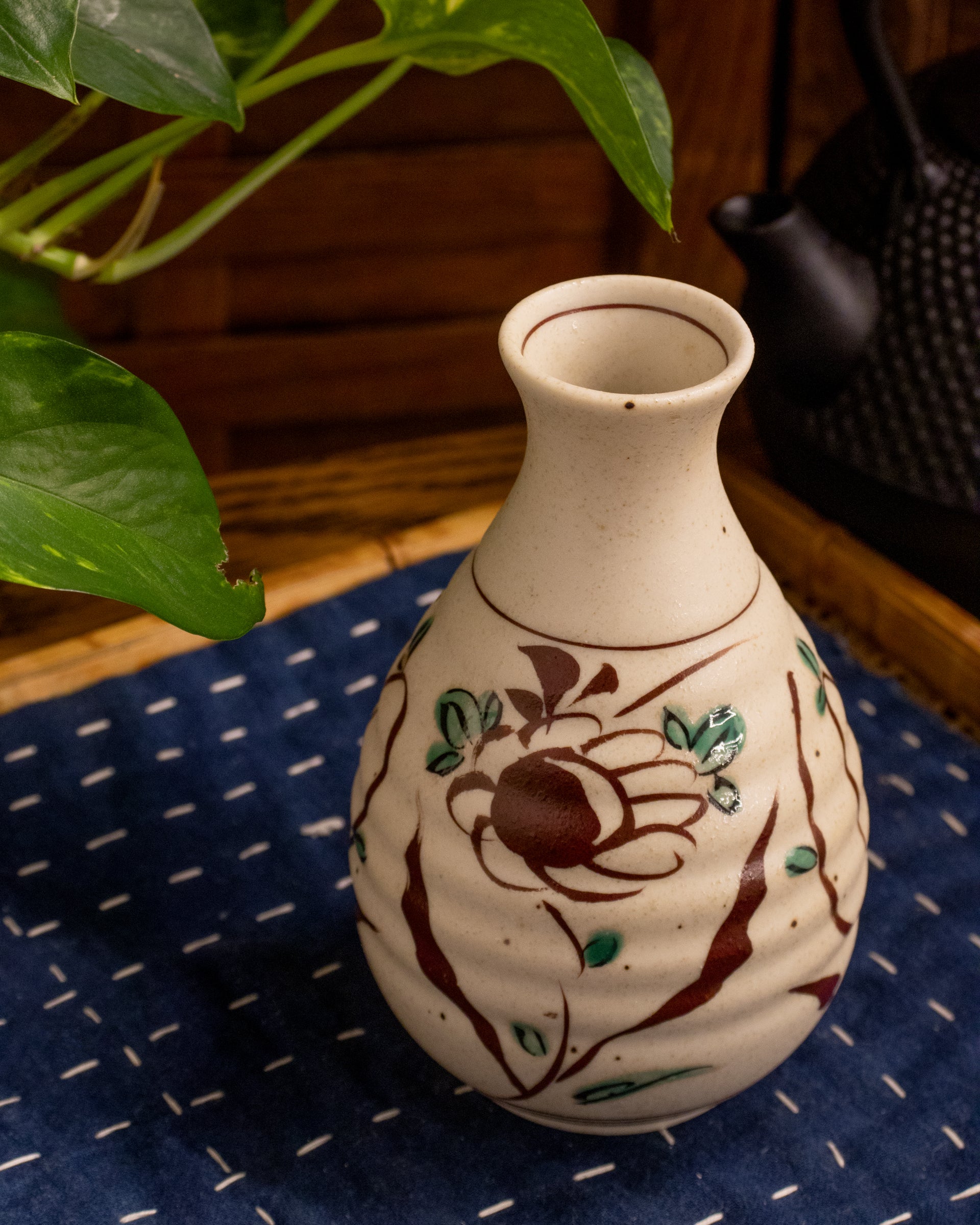 Tokkuri, Ichiyama, Large Hand-Painted Akae Floral - Image 2