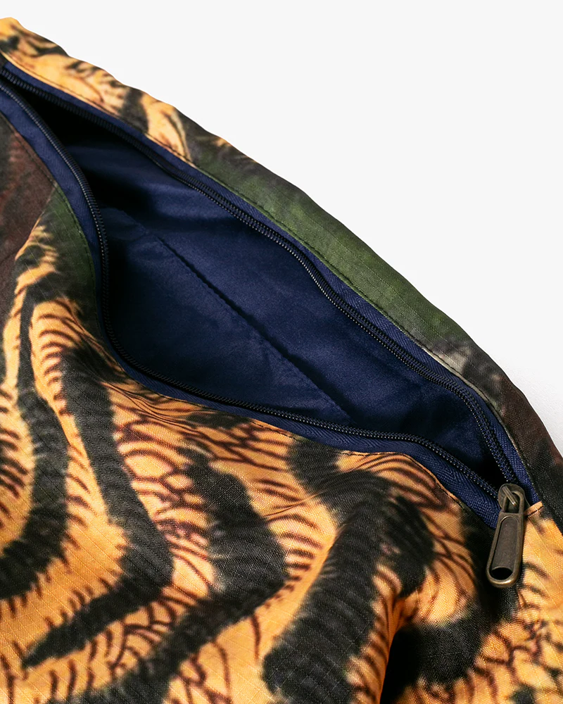 Wa Modern, Ukiyo-e Crossbody Bag, Tora - Image 7